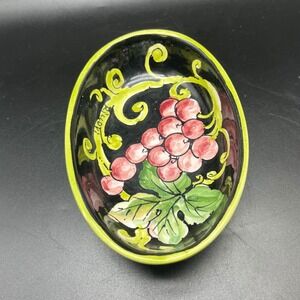 Ceramiche Ricceri Florence, Italy Florentine grapes /leaves black w green rim
